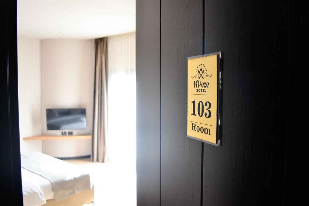 N'Peze Hotel Laknas Екстер'єр фото